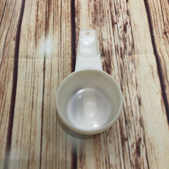 Vintage Tupperware Clear White Nesting Measuring Cup 1/2 CUP Replacement 764-1 - Picture 1 of 14